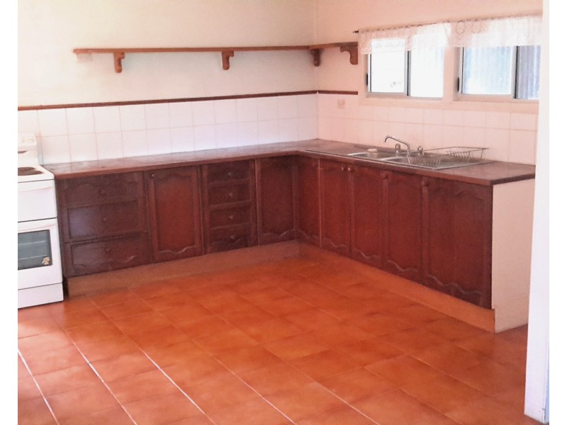 32 Wormboo St, Ravenshoe QLD 4888