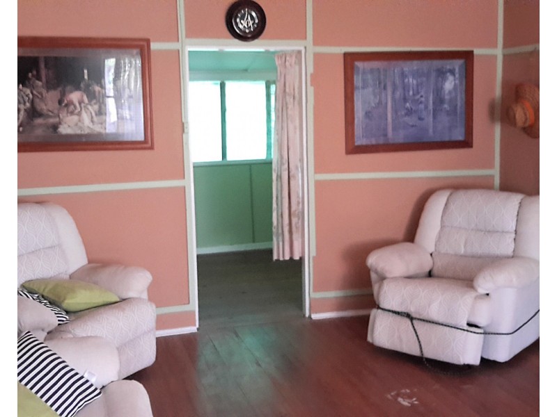 19 Opal St, Mount Garnet QLD 4872