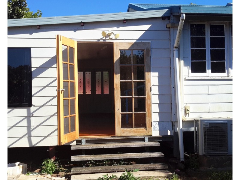 11 Lucey St, Mount Garnet QLD 4872