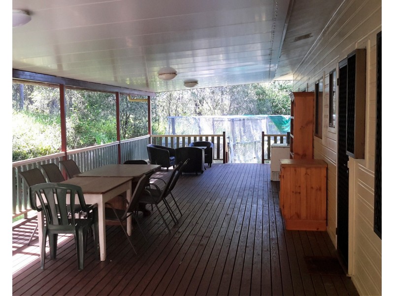 8 Mazlin St, Ravenshoe QLD 4888