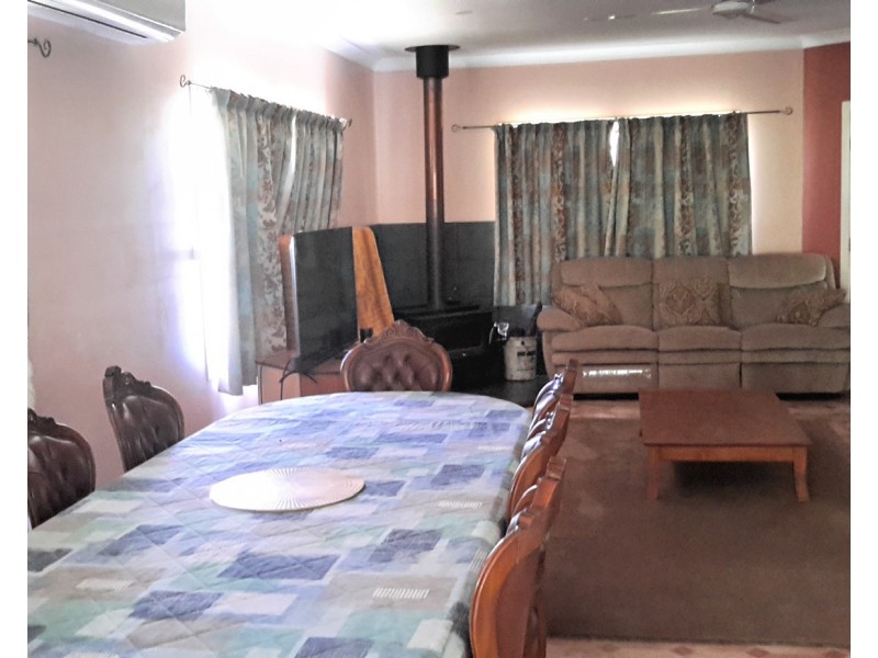 8 Mazlin St, Ravenshoe QLD 4888