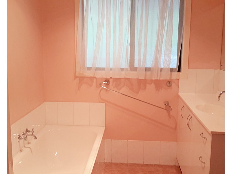 8 Mazlin St, Ravenshoe QLD 4888