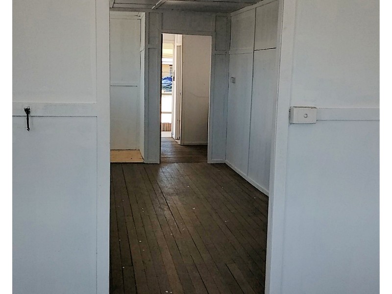 96 Wicks St, Cunnamulla QLD 4490