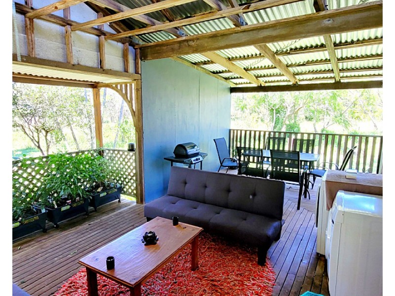 232 Millstream Pde, Millstream QLD 4888