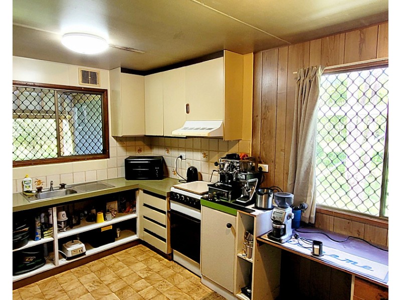 232 Millstream Pde, Millstream QLD 4888