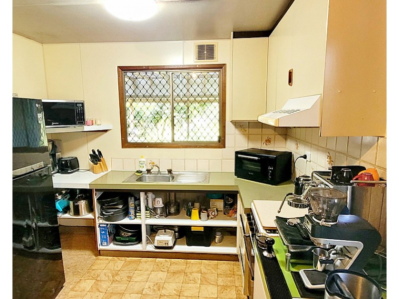 232 Millstream Pde, Millstream QLD 4888