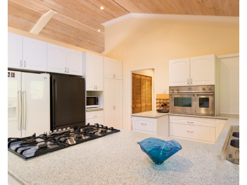 12 Fern Tree Pocket Rd, Ravenshoe QLD 4888