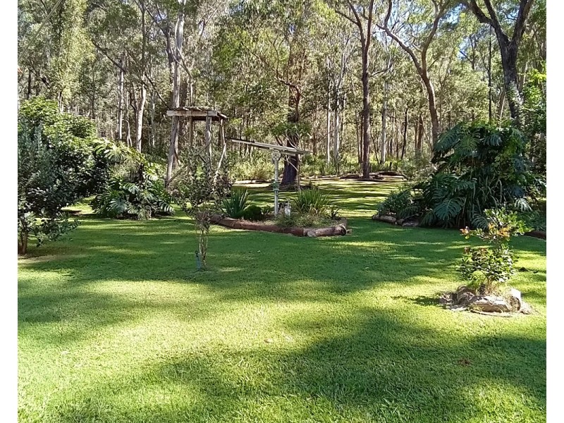 202 Stancombe Rd, Tumoulin QLD 4888