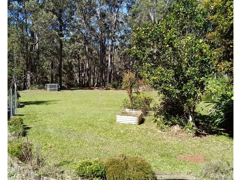 202 Stancombe Rd, Tumoulin QLD 4888