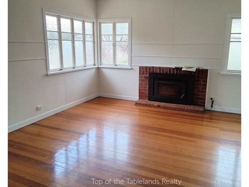 10 Herbert St, Ravenshoe QLD 4888