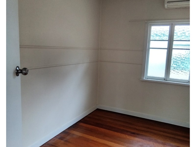 10 Herbert St, Ravenshoe QLD 4888