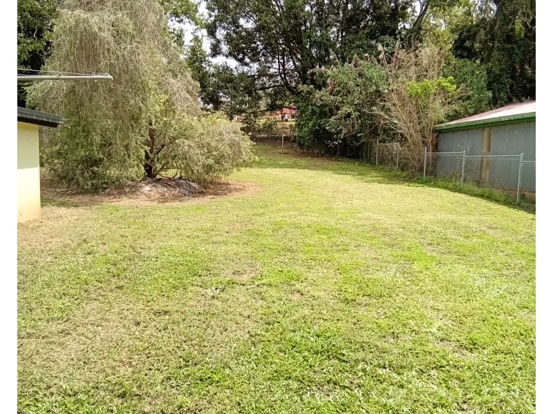 10 Herbert St, Ravenshoe QLD 4888