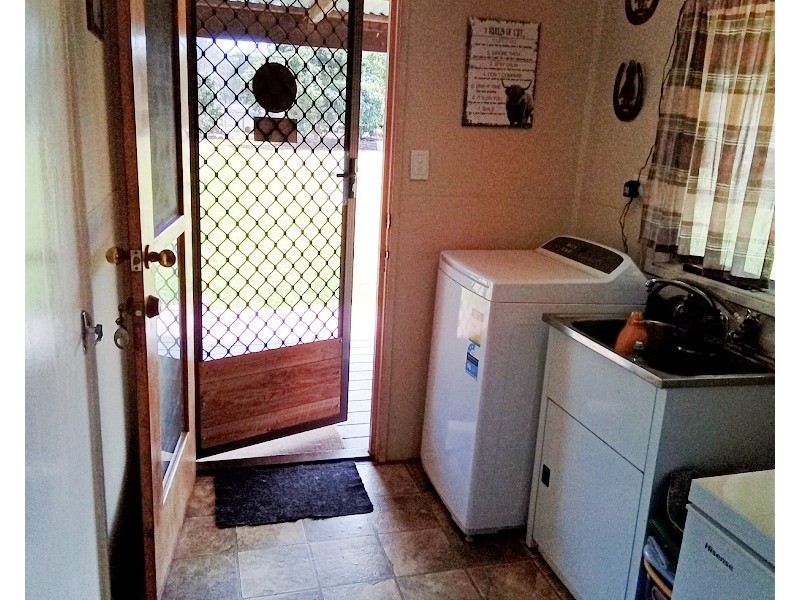 13922 Kennedy Hwy, Millstream QLD 4888