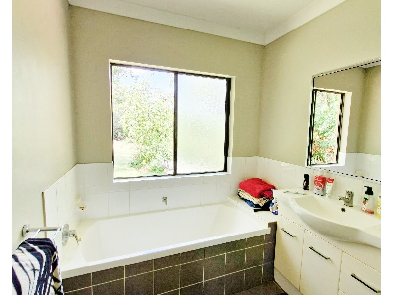 62 Bellview Dr, Ravenshoe QLD 4888