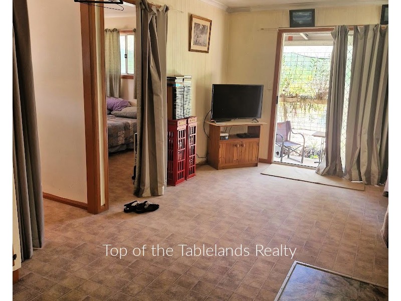 100 Western View Cres, Millstream QLD 4888