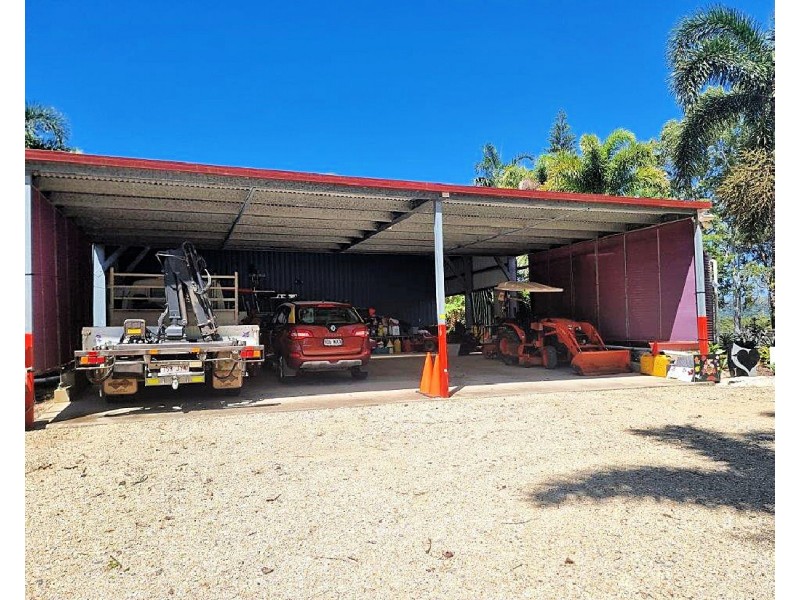 90 Stoney Creek Road, Speewah QLD 4881