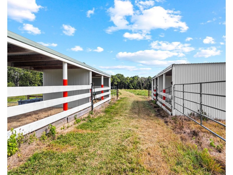 90 Stoney Creek Road, Speewah QLD 4881