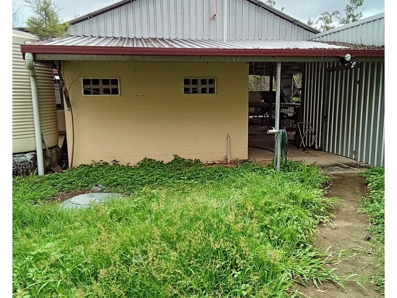 2 Coolgarra Rd, Mount Garnet QLD 4872
