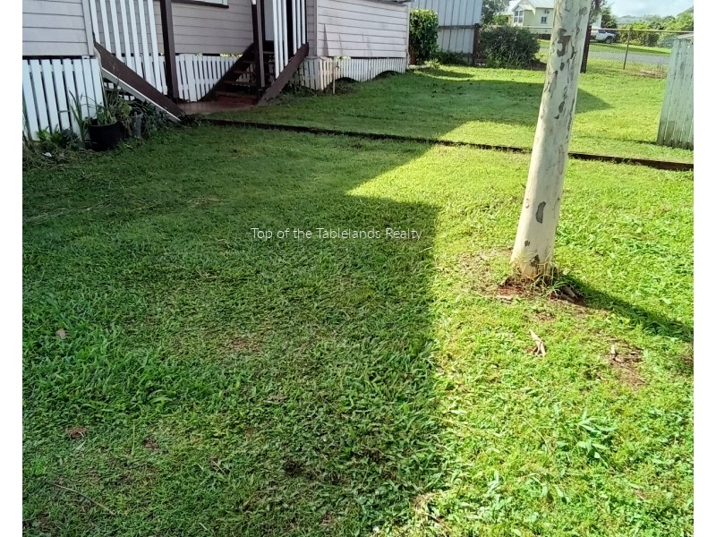 24 Wormboo St, Ravenshoe QLD 4888