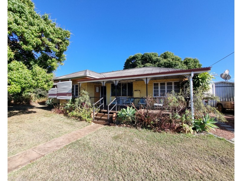 1 Savannah Street, Mount Surprise QLD 4871