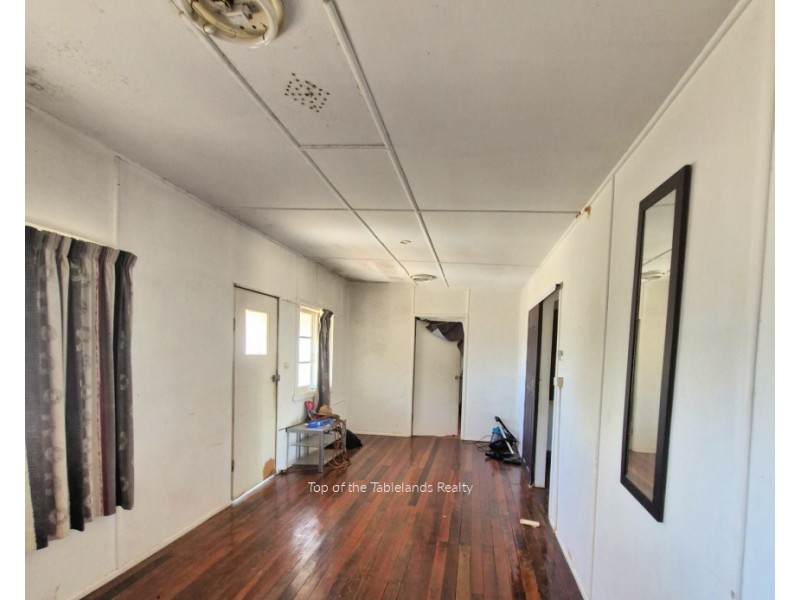 3 Crampton Rd, Georgetown QLD 4871