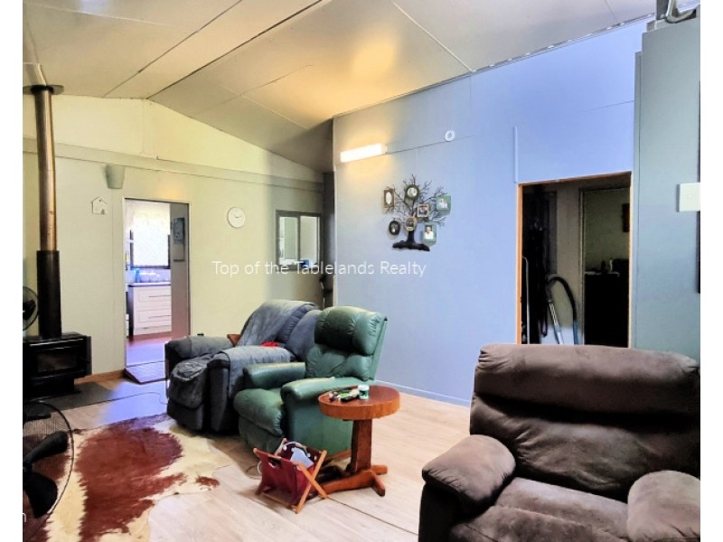 7 Anzac Ave, Millstream QLD 4888