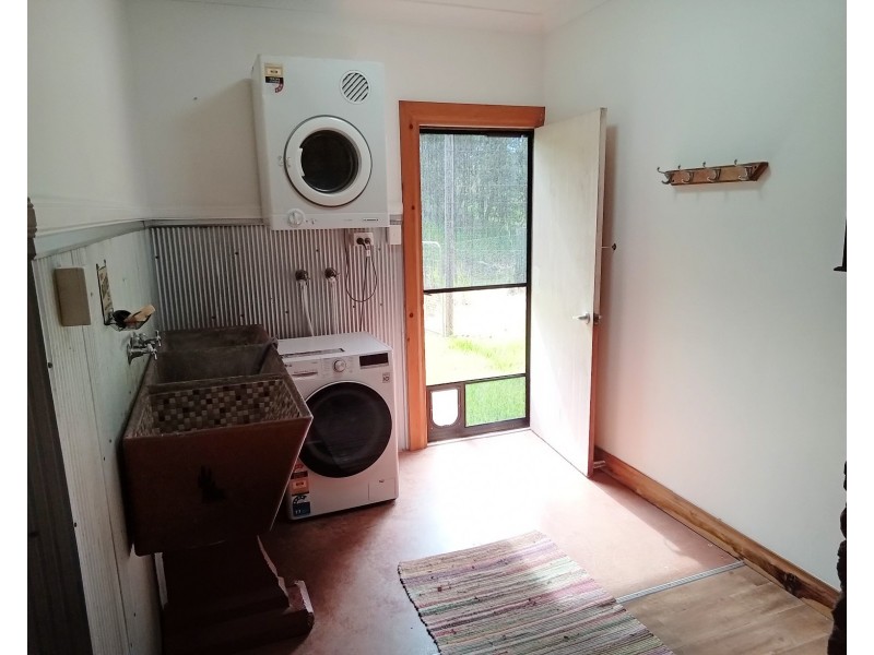 196 Greys Lane, Ravenshoe QLD 4888