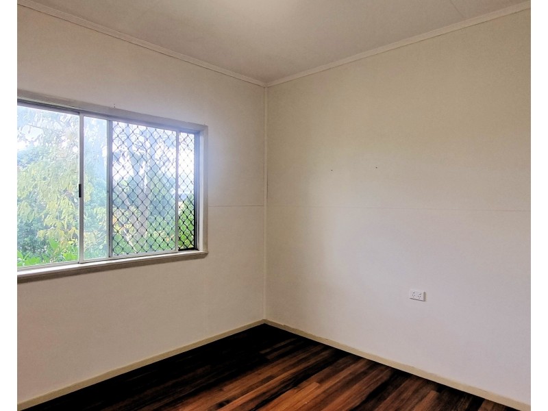 23 Leonard Street, Tolga QLD 4882