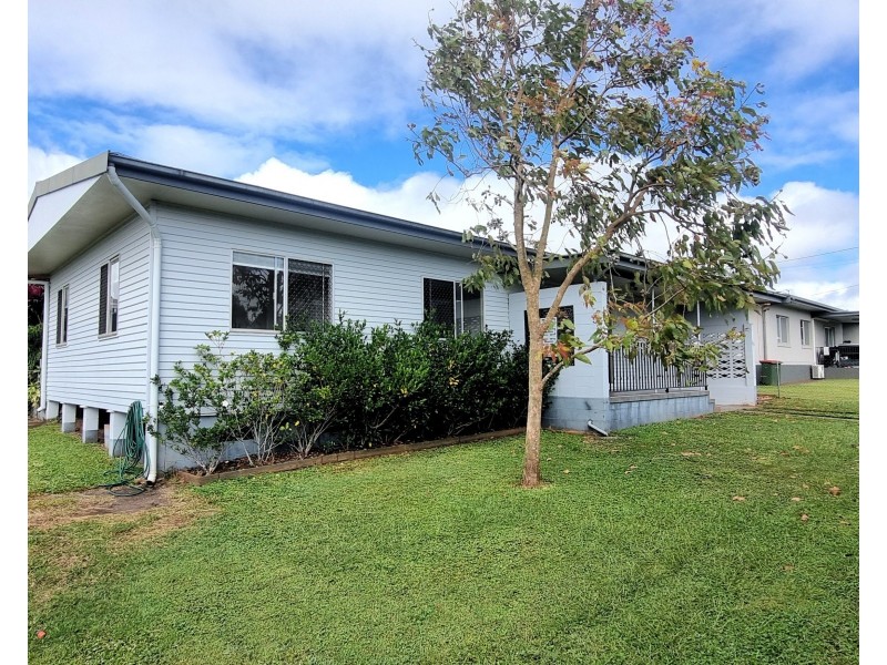 23 Leonard Street, Tolga QLD 4882