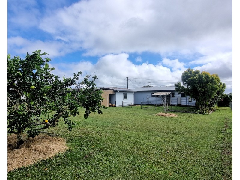 23 Leonard Street, Tolga QLD 4882