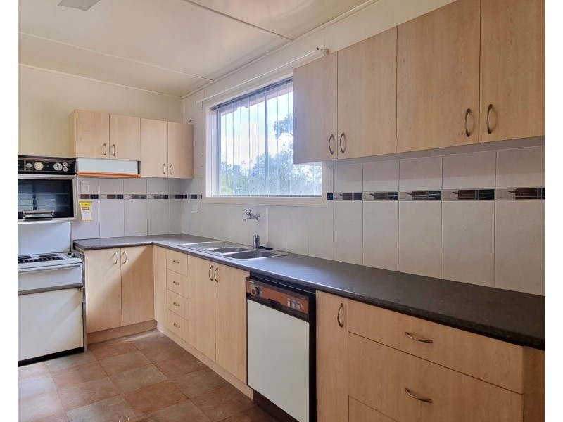 9 Uranium Street, Mount Garnet QLD 4872
