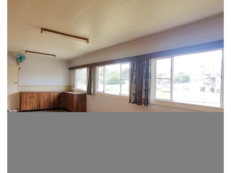 9 Uranium Street, Mount Garnet QLD 4872