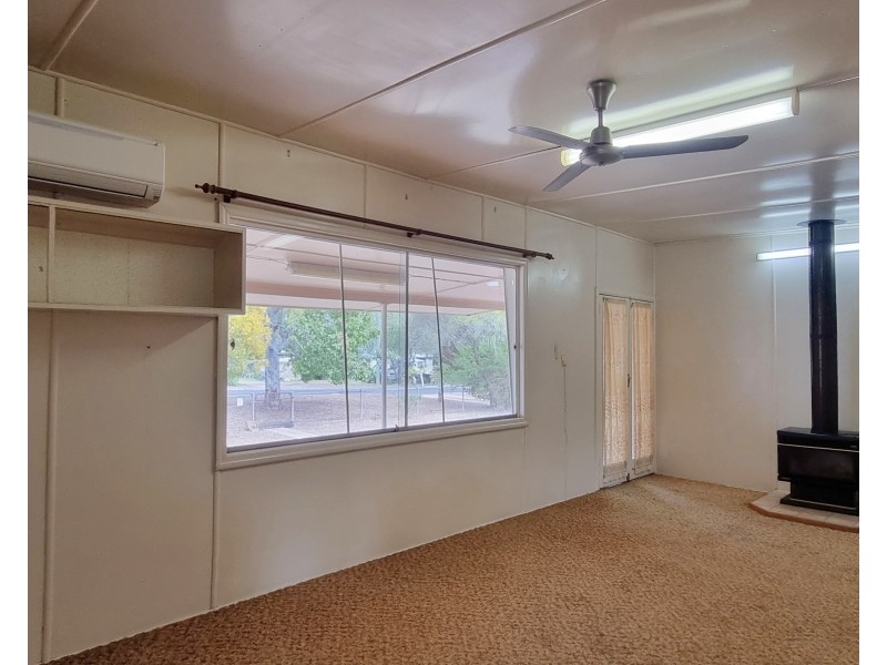 9 Uranium Street, Mount Garnet QLD 4872