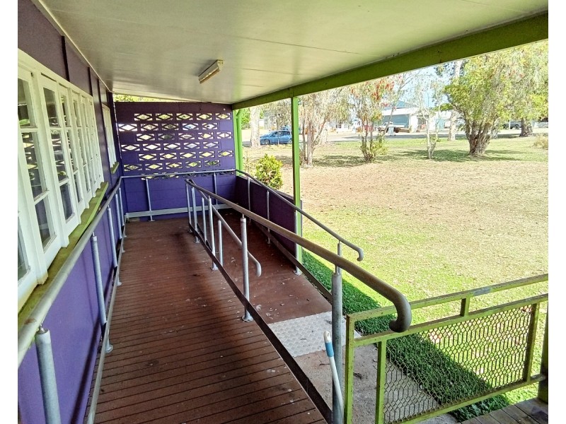 19 Moffat Street, Ravenshoe QLD 4888