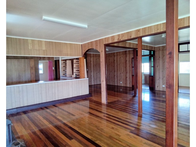 19 Moffat Street, Ravenshoe QLD 4888