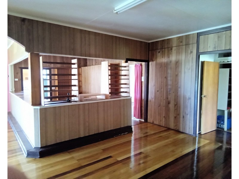 19 Moffat Street, Ravenshoe QLD 4888