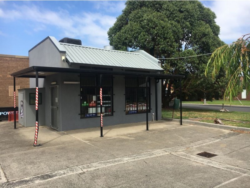 Shop 1/4 Canterbury Road, Braeside VIC 3195