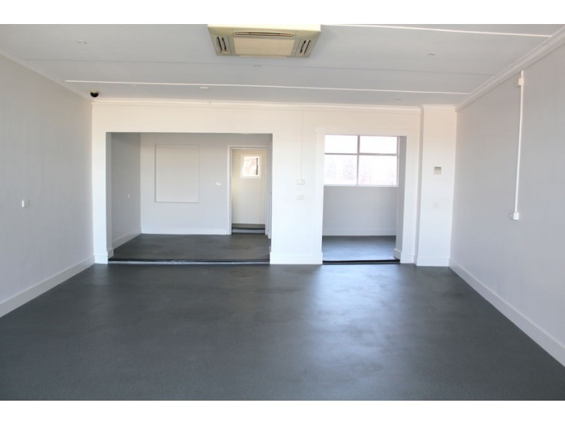 4 Pauline Avenue, Dingley Village VIC 3172