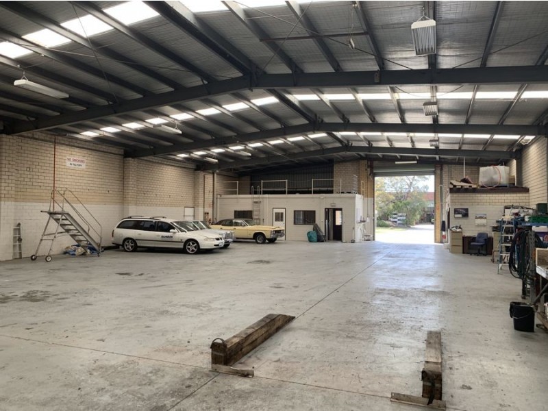 8 Century Drive, Braeside VIC 3195