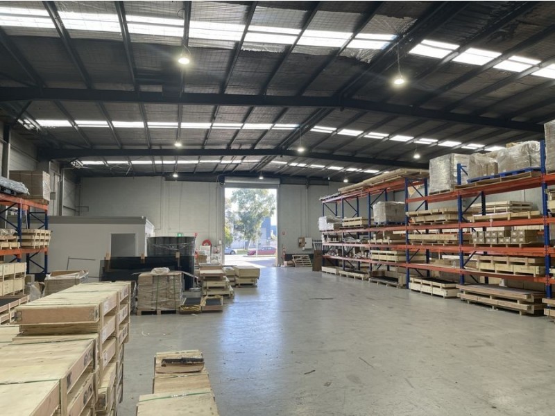 11 Crawford Street, Braeside VIC 3195