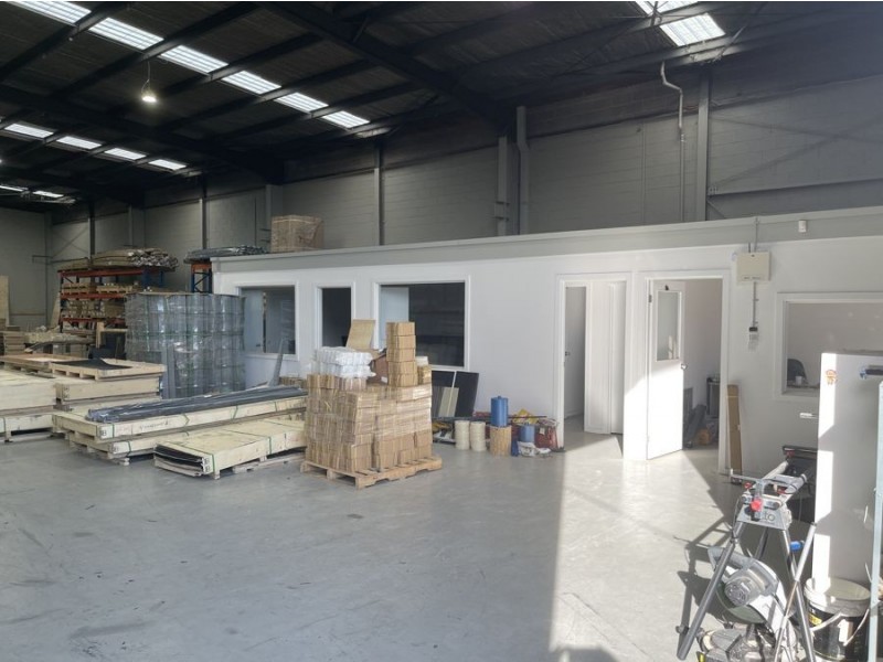 11 Crawford Street, Braeside VIC 3195