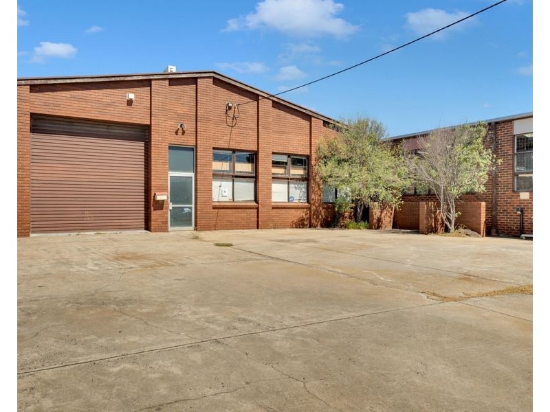 12 Avlona Street, Mordialloc VIC 3195