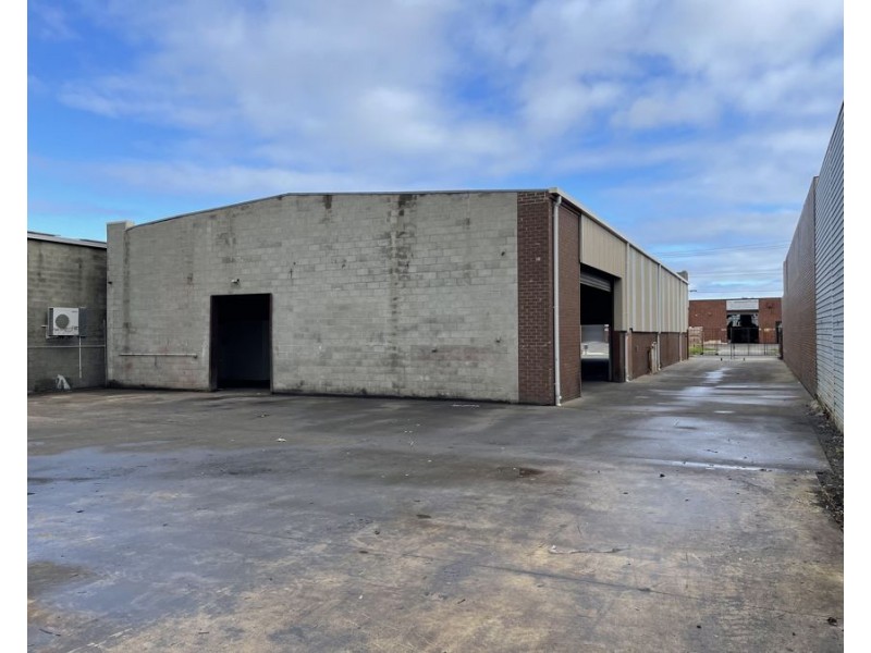 27 Brooklyn Avenue, Dandenong VIC 3175