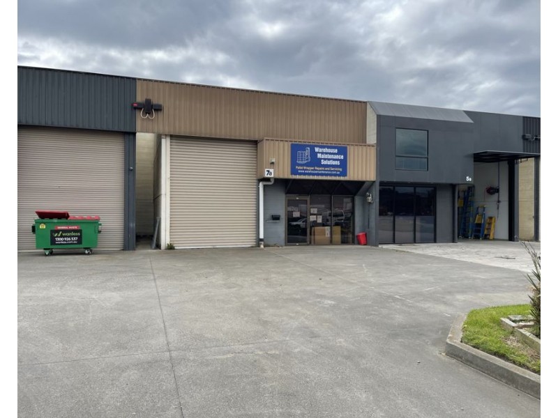 1/7 (7a) Macbeth Street, Braeside VIC 3195