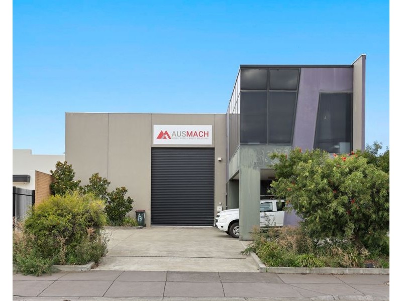13 Beach Avenue, Mordialloc VIC 3195