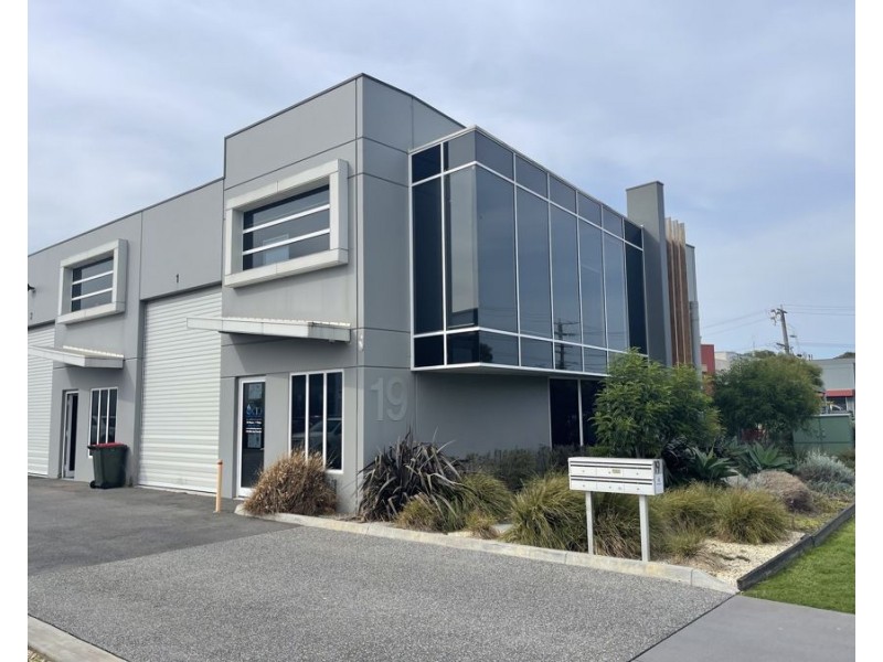 1/19 Mills Road, Braeside VIC 3195
