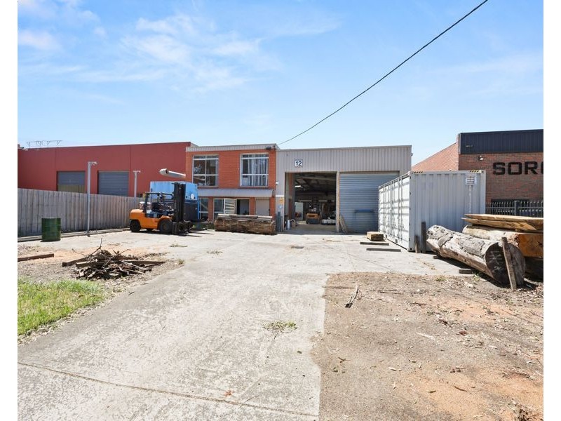 12 Macbeth Street, Braeside VIC 3195