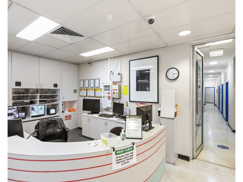 9-11 De Havilland Rd, Mordialloc VIC 3195