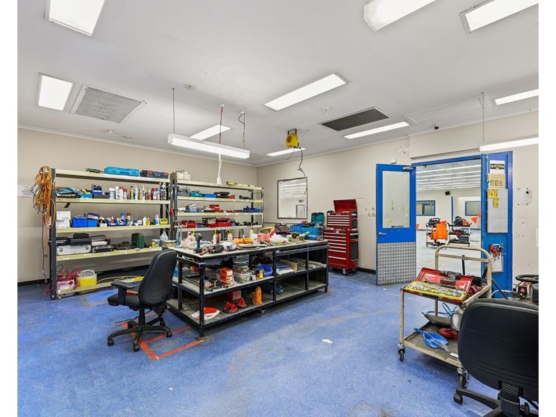 9-11 De Havilland Rd, Mordialloc VIC 3195