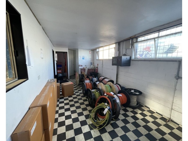 2/252 Boundary Rd, Braeside VIC 3195